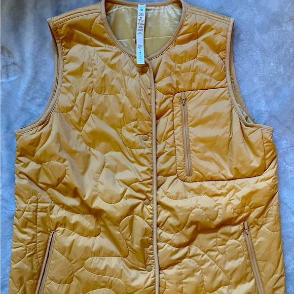 Lululemon Insulated Quilted Long Vest, W10 - Picture 2 of 15